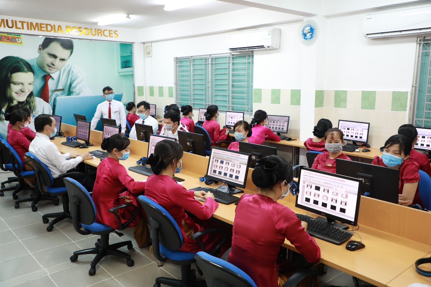 Tập huấn Công nghệ thông tin cho giáo viên Asian School