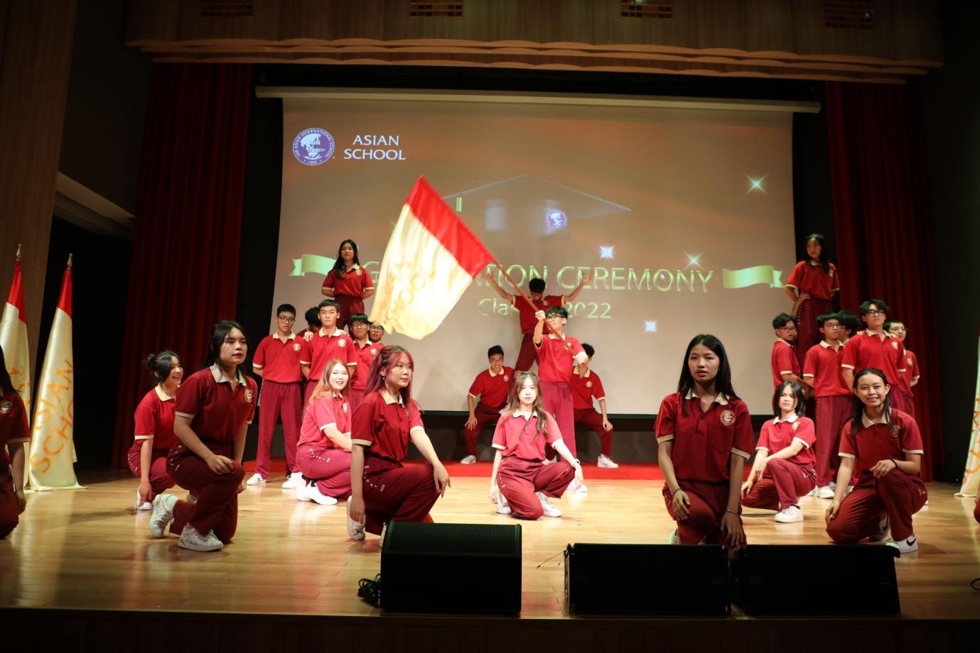 Asian School tổ chức Lễ tốt nghiệp cho 400 tân tú tài