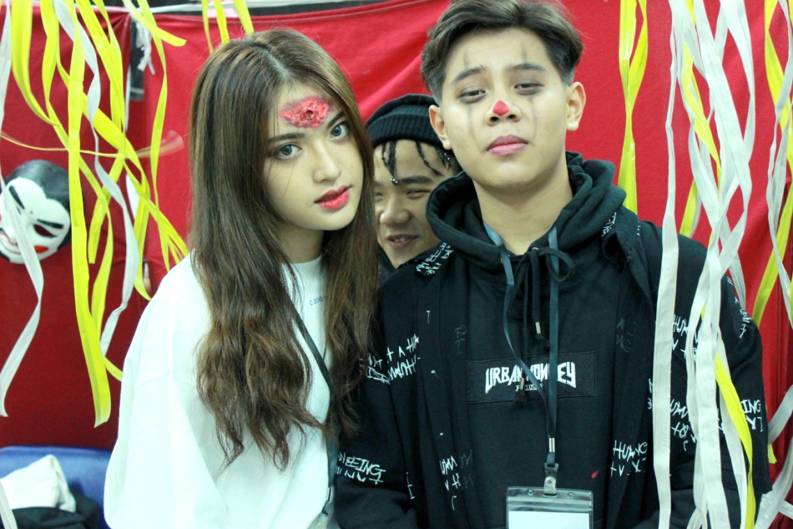 Muôn kiểu hóa trang ấn tượng của học sinh dịp Halloween