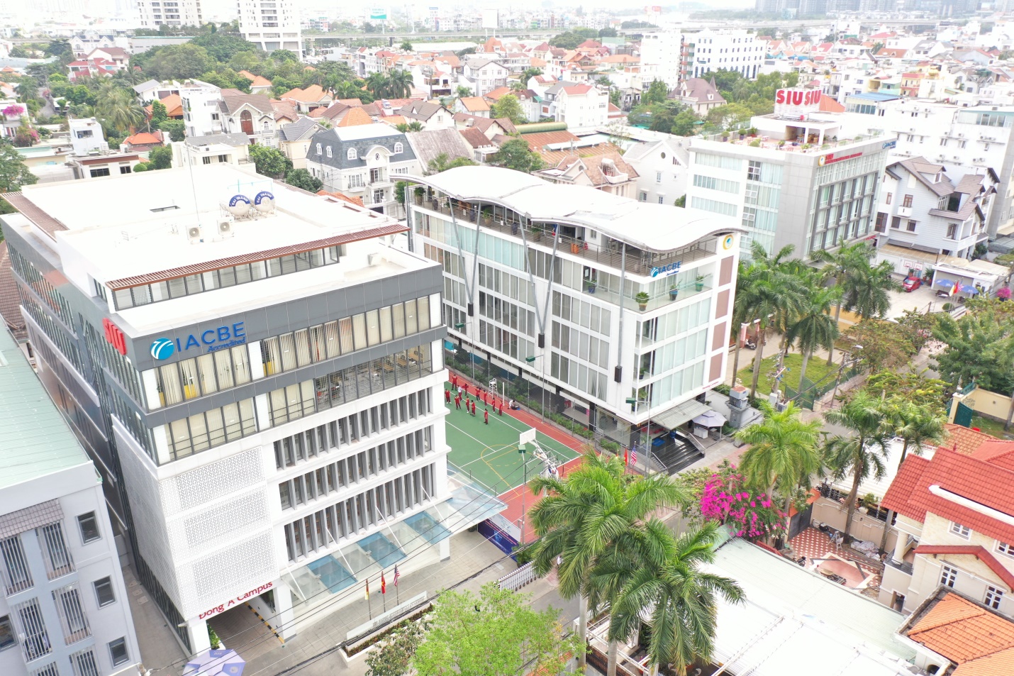 Học bổng chuyển tiếp SIU đặc biệt dành cho Asian School