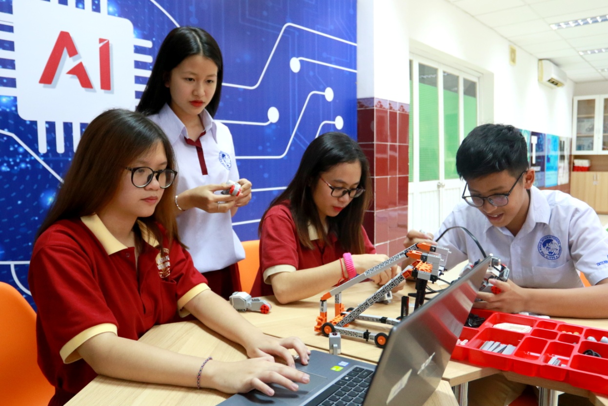 Trải nghiệm phòng học công nghệ 4.0 ở Asian School