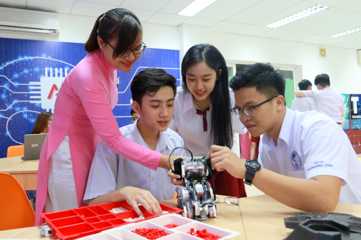 Trải nghiệm phòng học công nghệ 4.0 ở Asian School