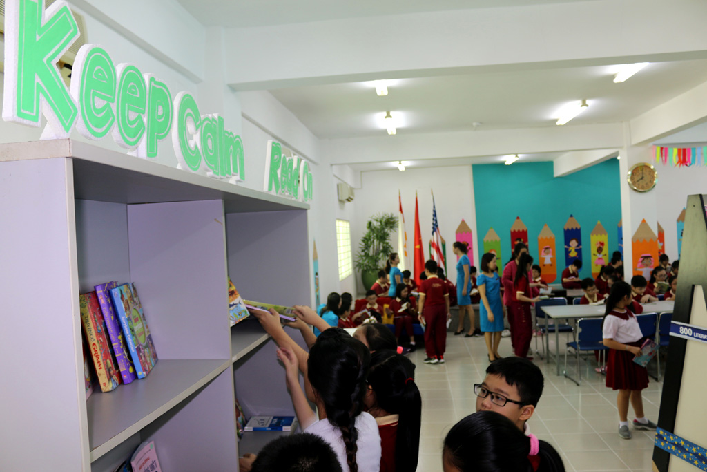 The series of fun days for reading exciting and great books along with exchanging valuable knowledge at the Asian School – IPS