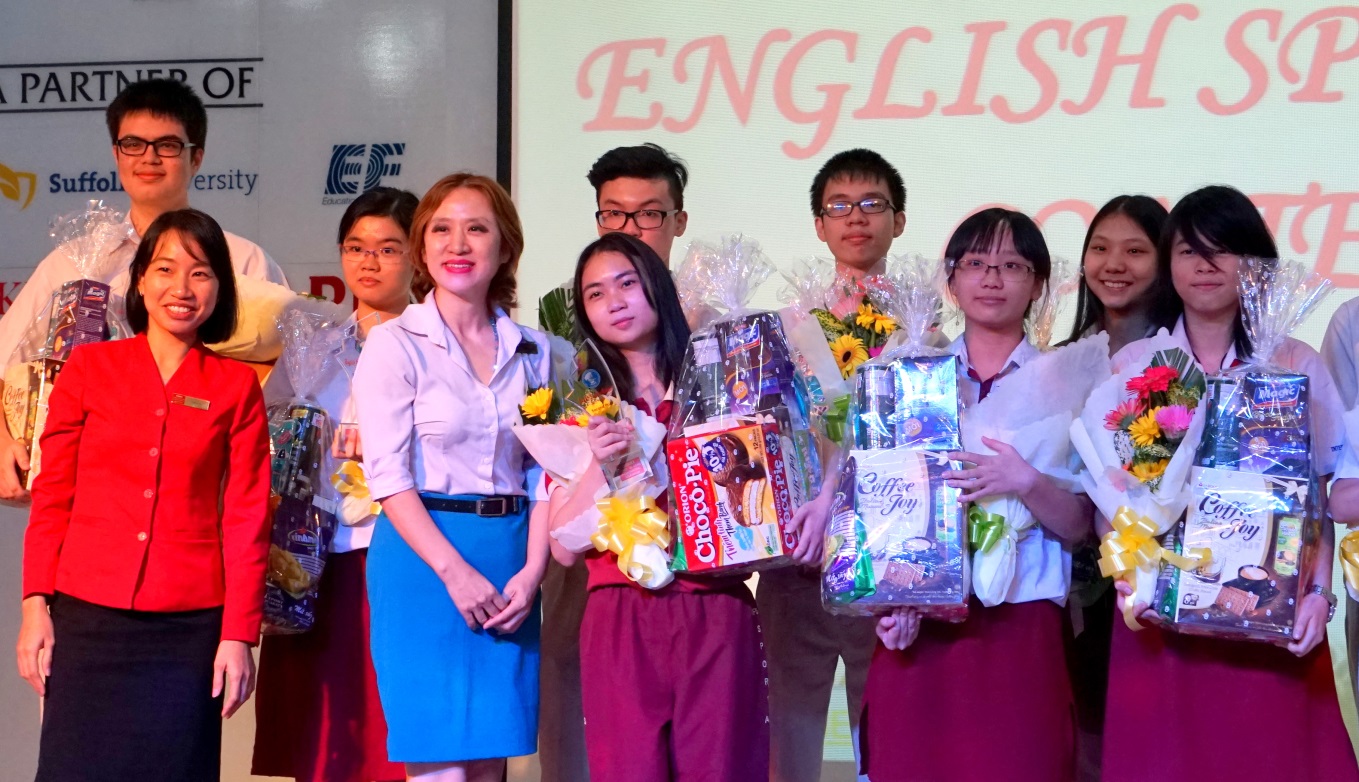 Học sinh Trường Quốc tế Á Châu tranh tài hùng biện tiếng Anh 