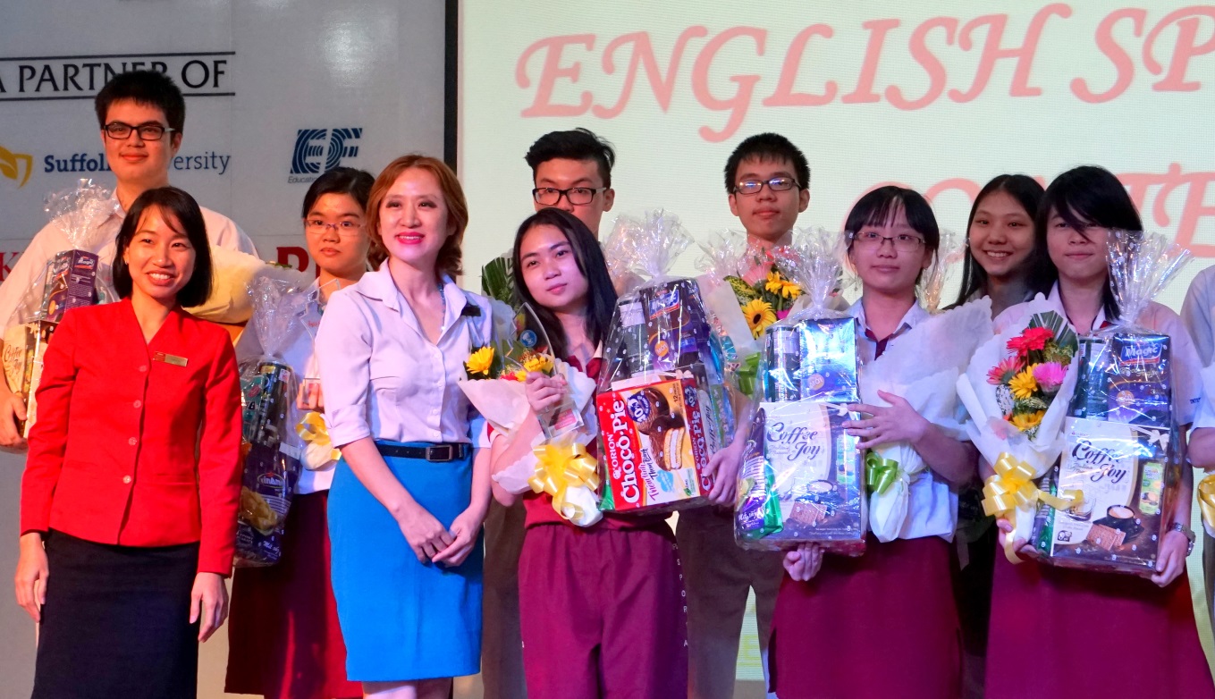 Học sinh Trường Quốc tế Á Châu tranh tài hùng biện tiếng Anh