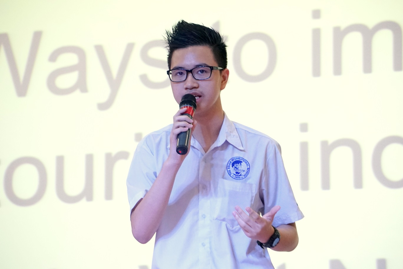 Học sinh Trường Quốc tế Á Châu tranh tài hùng biện tiếng Anh