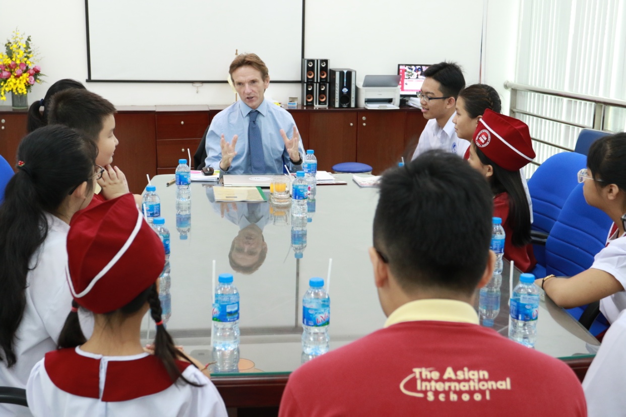 The Asian International School welcomed CIS representatives to visit the school in 2018-2019