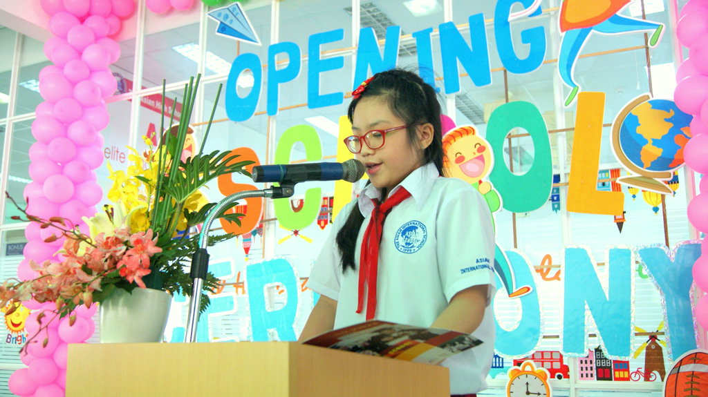 Representative of students making a speech