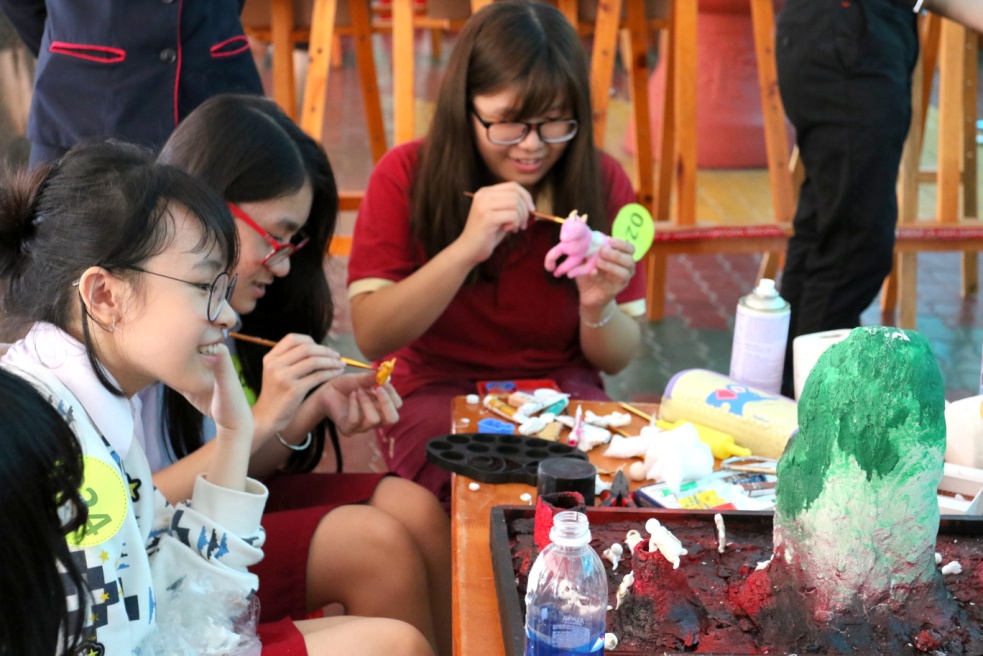 Phát triển năng khiếu mỹ thuật với Let Colors Speak