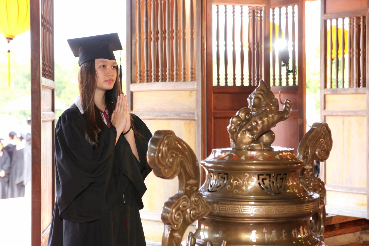 “Lễ dâng hương - nét đặc sắc trong giáo dục truyền thống của Trường Quốc tế Á Châu” - trải nghiệm hè thú vị của học sinh AHS