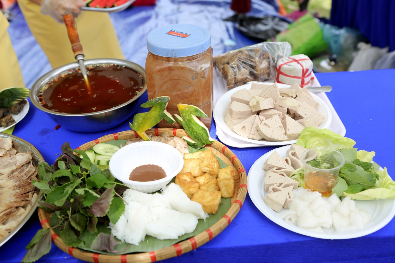 “Lễ dâng hương - nét đặc sắc trong giáo dục truyền thống của Trường Quốc tế Á Châu” - trải nghiệm hè thú vị của học sinh AHS