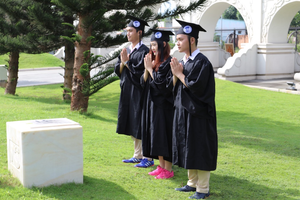 “Lễ dâng hương - nét đặc sắc trong giáo dục truyền thống của Trường Quốc tế Á Châu” - trải nghiệm hè thú vị của học sinh AHS
