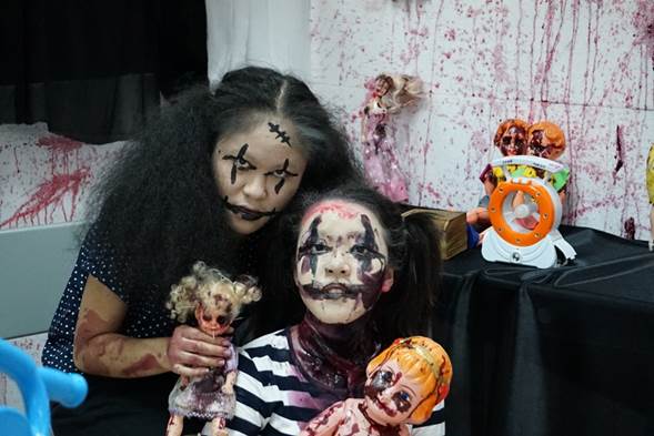 Halloween Asian School -“Nhà ma” rùng rợn thu hút học sinh