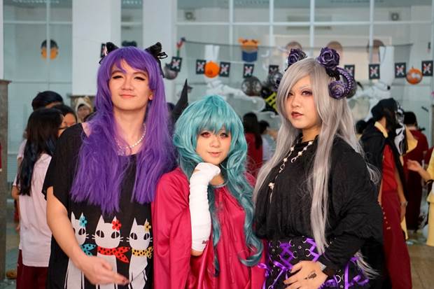 Halloween Asian School -“Nhà ma” rùng rợn thu hút học sinh