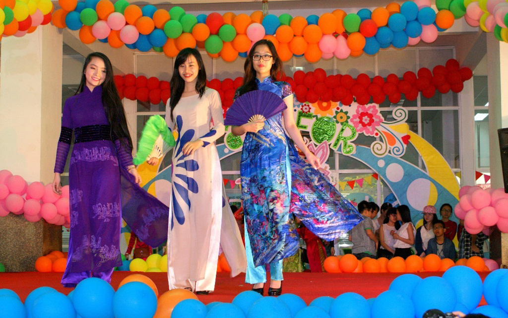 Học sinh Quốc tế Á Châu khám phá văn hóa thế giới với Lễ hội mùa xuân