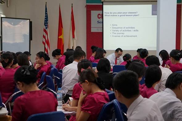 Training for AHS teachers – To make English classes become more enjoyable