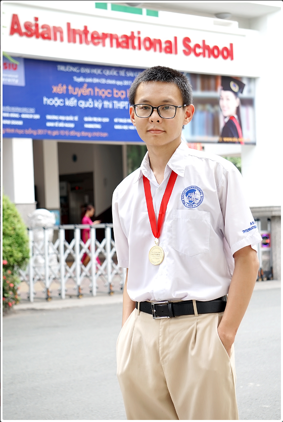 Nguyễn Duy Thông Huy chương vàng môn Tiếng Anh kỳ thi Olympic TPHCM