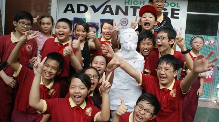 Bậc Trung học AHS Trường Quốc tế Á Châu sôi động với Lễ hội Halloween 2013...