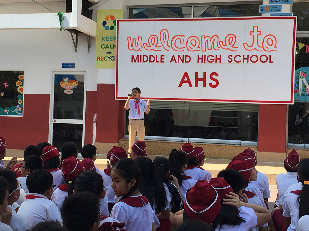 IPS students’ joyfulness with a touring day at the Asian High School