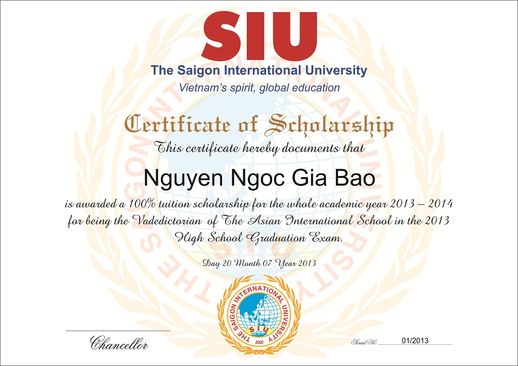 Trường Đại học Quốc tế Sài Gòn (SIU) trao học bổng 100% học phí năm học 2013 - 2014 cho Nguyễn Ngọc Gia Bảo...