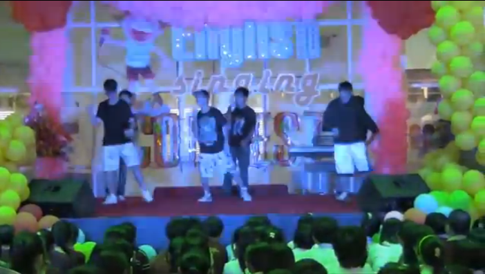 AHS Idol 2012-2013 - Cong Hoa Campus (DJ got us falling in love - Grade 9)