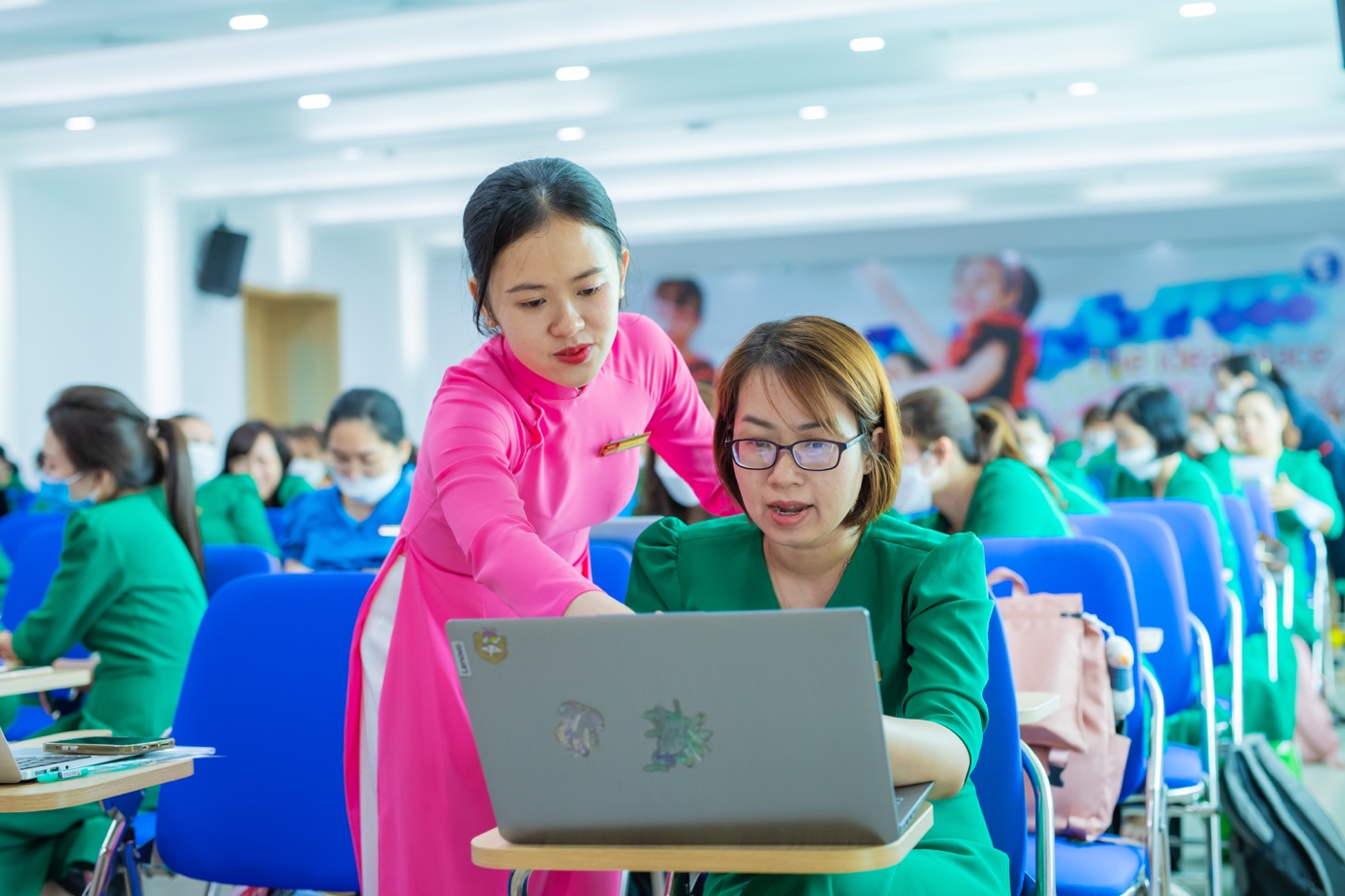 Phương thức giảng dạy thời đại 4.0 - Cách tạo Bookmark trên Powerpoint...<img src='/App_Themes/Default/Images/iconnew.gif' alt='' />